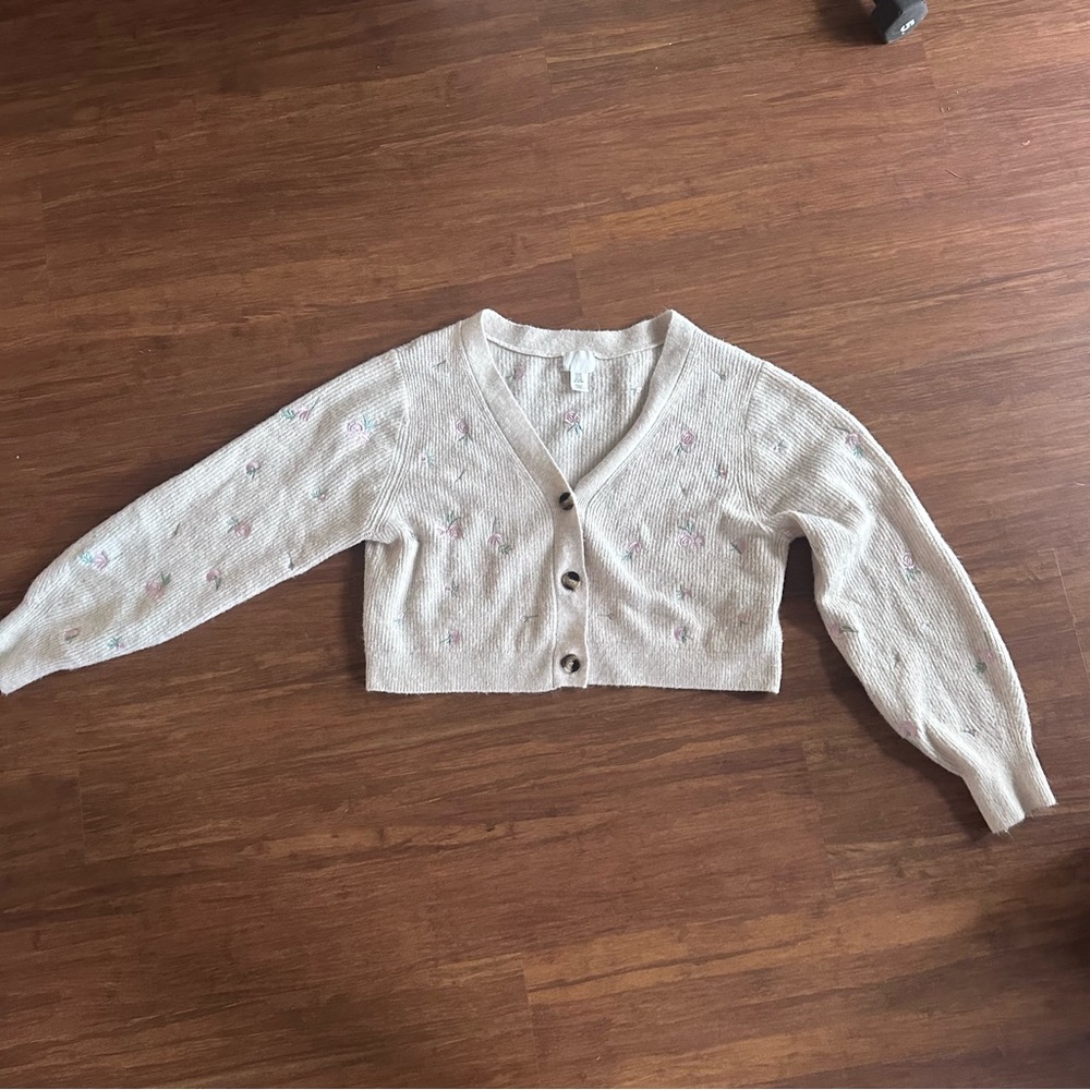 H&M Rose Embroidered Cropped Cardigan - XXL